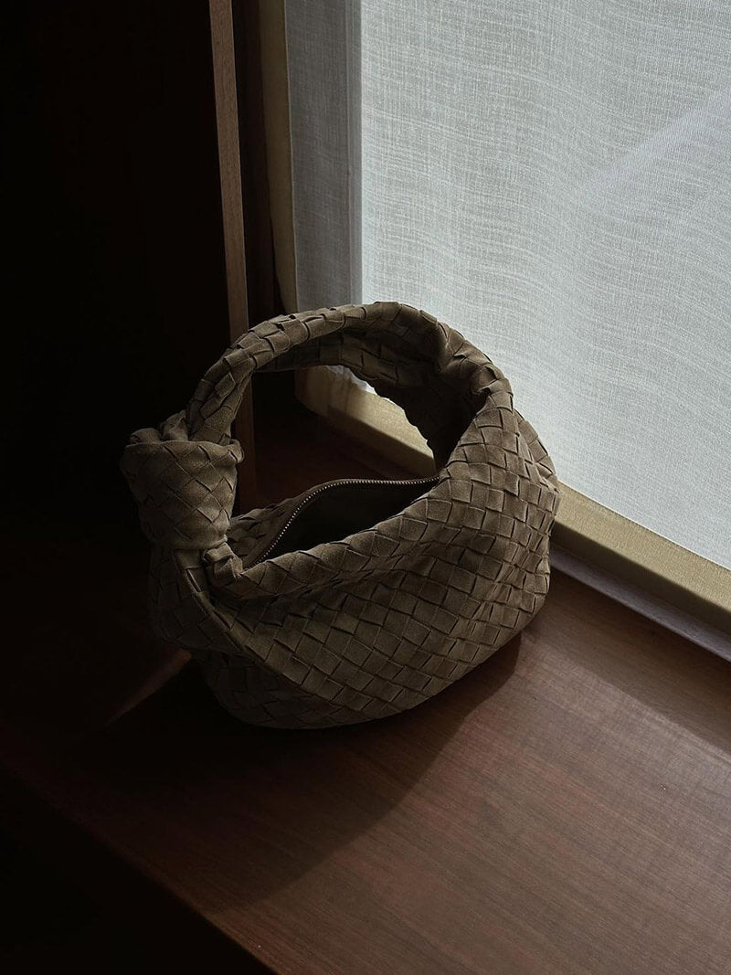 Sac tressé en daim moyen