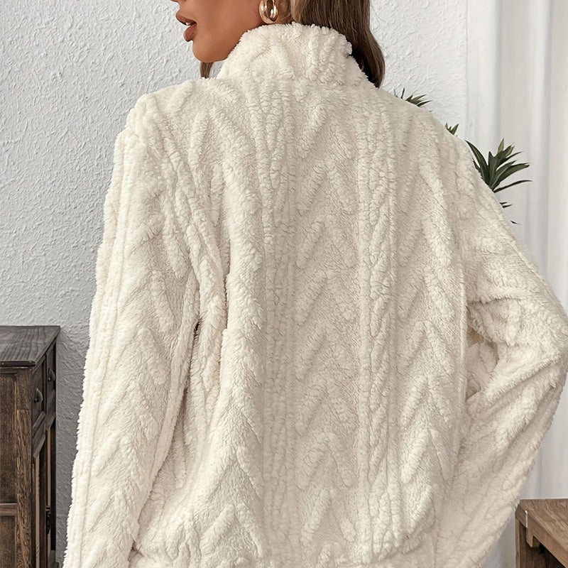 Portez un pull super doux Pull à demi-fermeture éclair avec poches en peluche.